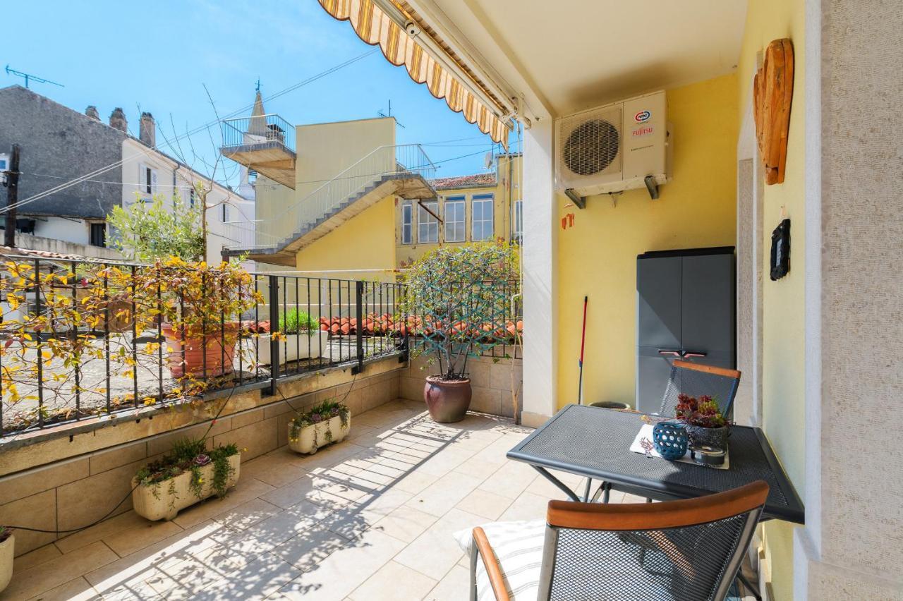 Apartment Nina Porec Exterior photo